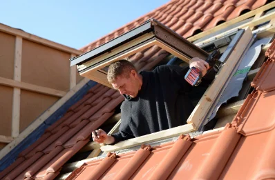 Pose de fenêtres de toit Velux à la Bouille